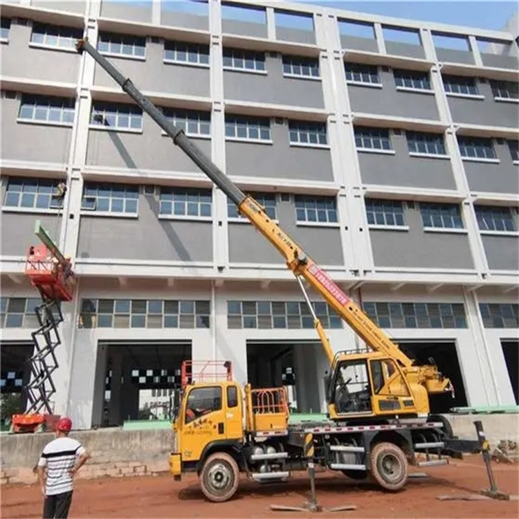 贡井高楼层玻璃吊装